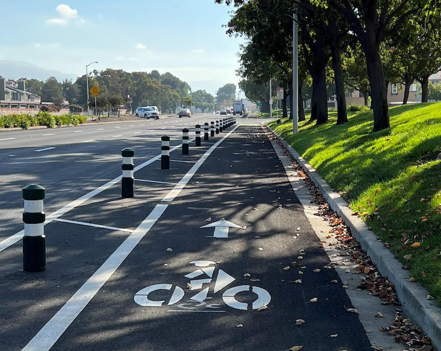 Photo of a flex post-protected bikeway in Newark CA